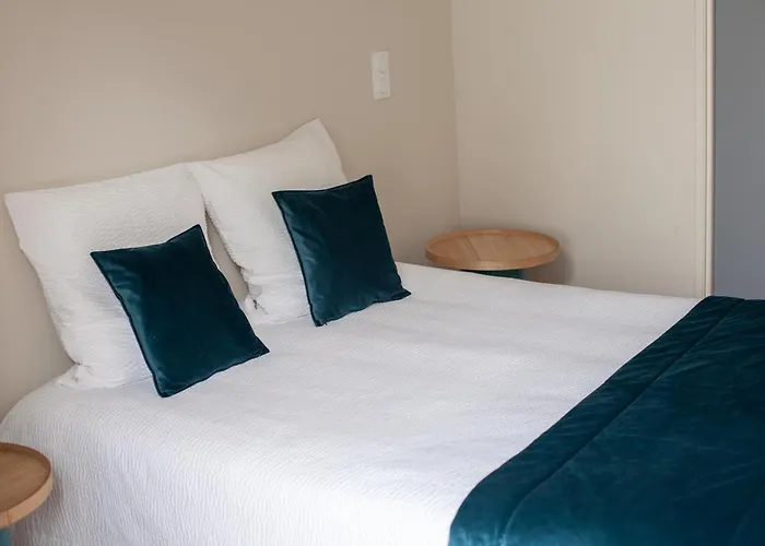 Avec Garage Privé - Latre Location