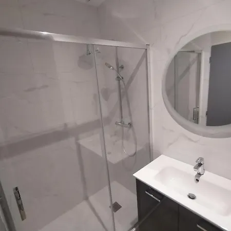 Apartment Avec Garage Prive - Latre Location